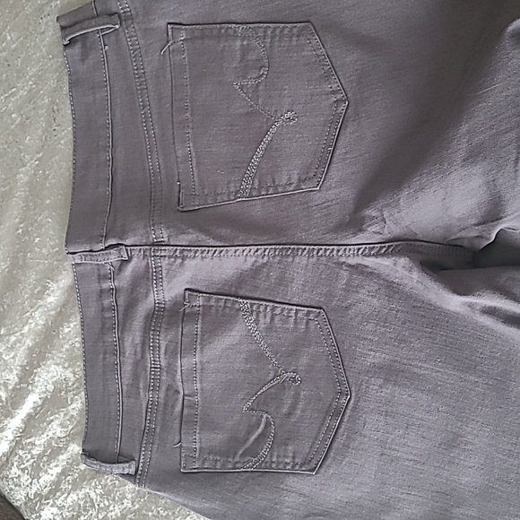 Diane Gilman, Size 14P jeans - Picture 3 of 4